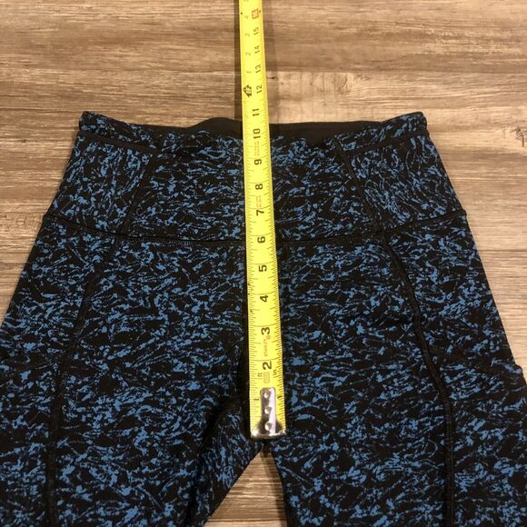 Lululemon Out Run High Rise Crop Leggings 2 Iced Wave Blue Black Multi Pockets - Picture 5 of 12